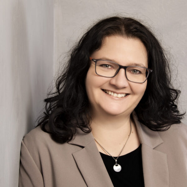 Anja Troff-Schaffarzyk
